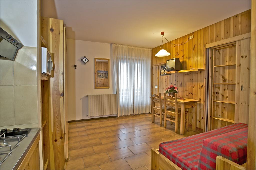 Residence Raffaella Санта-Катерина-ди-Вальфурва Экстерьер фото