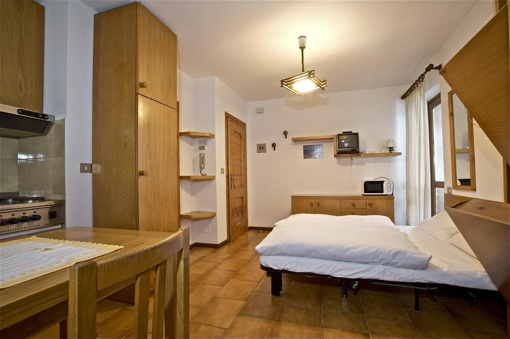 Residence Raffaella Санта-Катерина-ди-Вальфурва Экстерьер фото