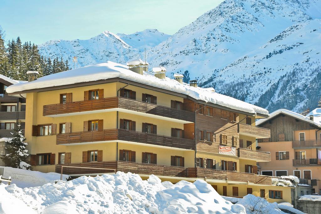 Residence Raffaella Санта-Катерина-ди-Вальфурва Экстерьер фото